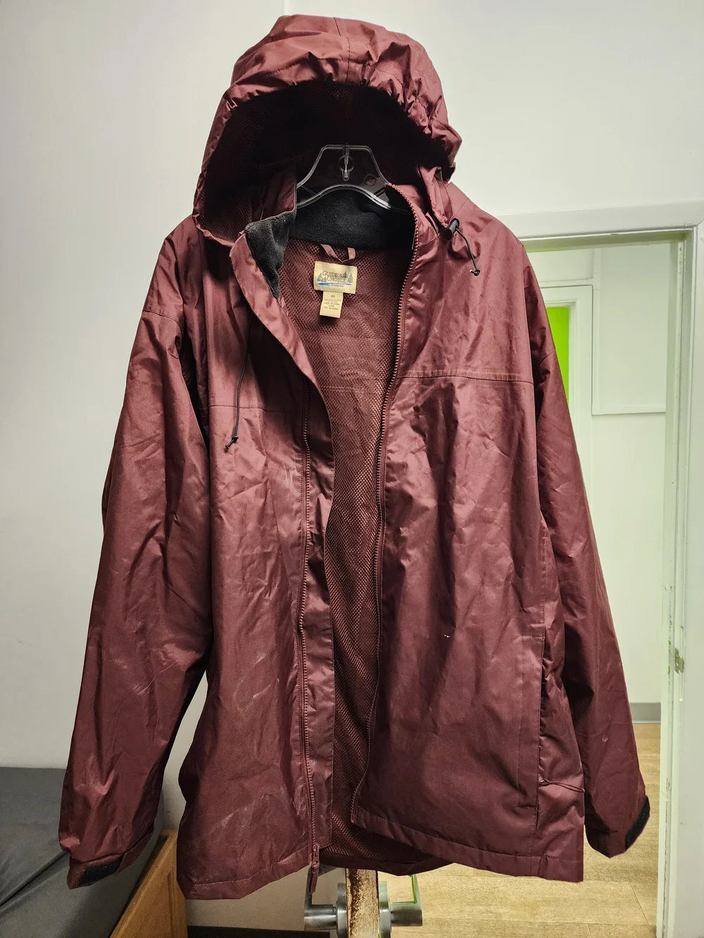 Men's Hooded Shell Jacket - Burgundy